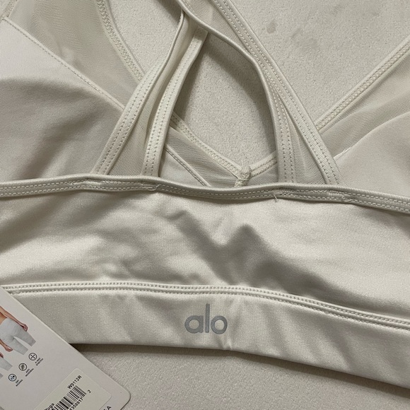 NWT Alo Yoga Entice Padded Bra Pearl Glossy Size S - Picture 6 of 8